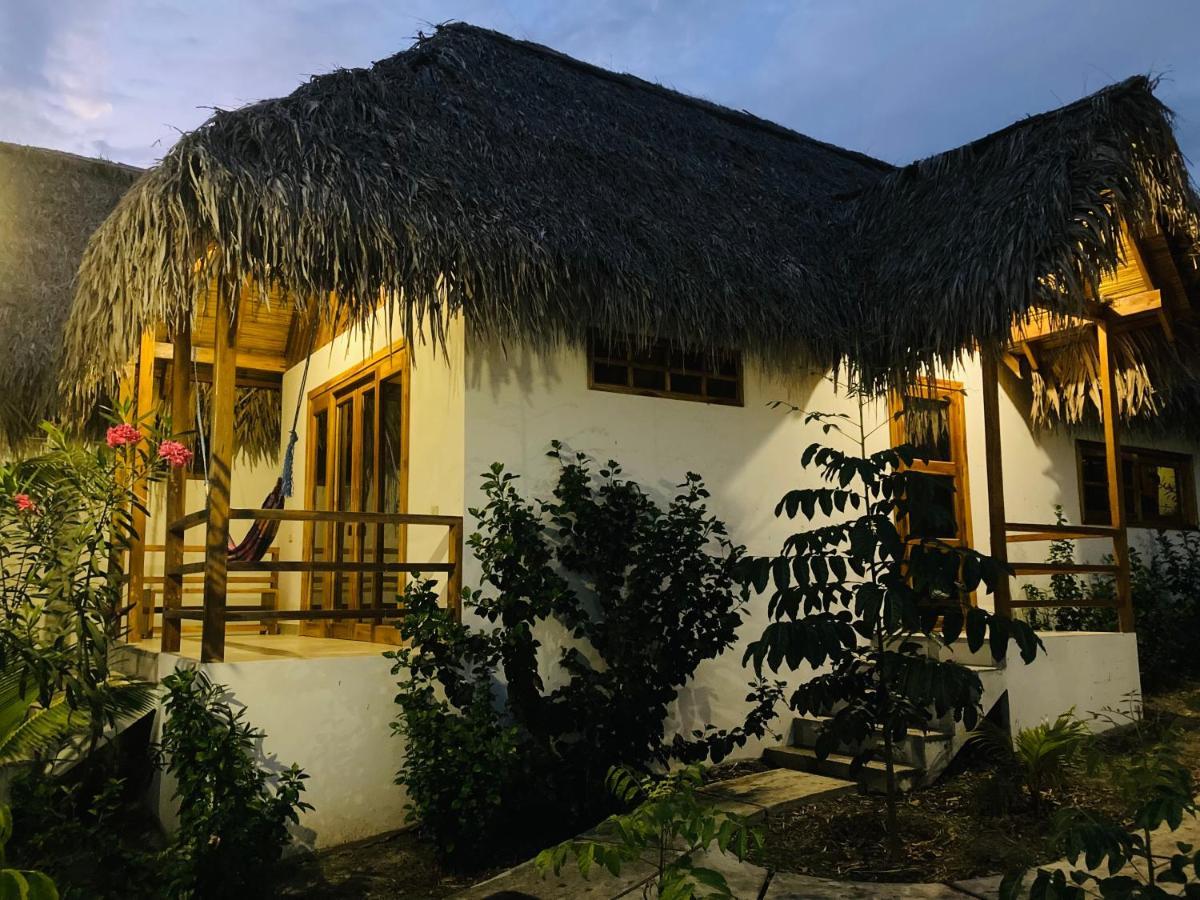 Hotel La Costa International Puerto López Extérieur photo
