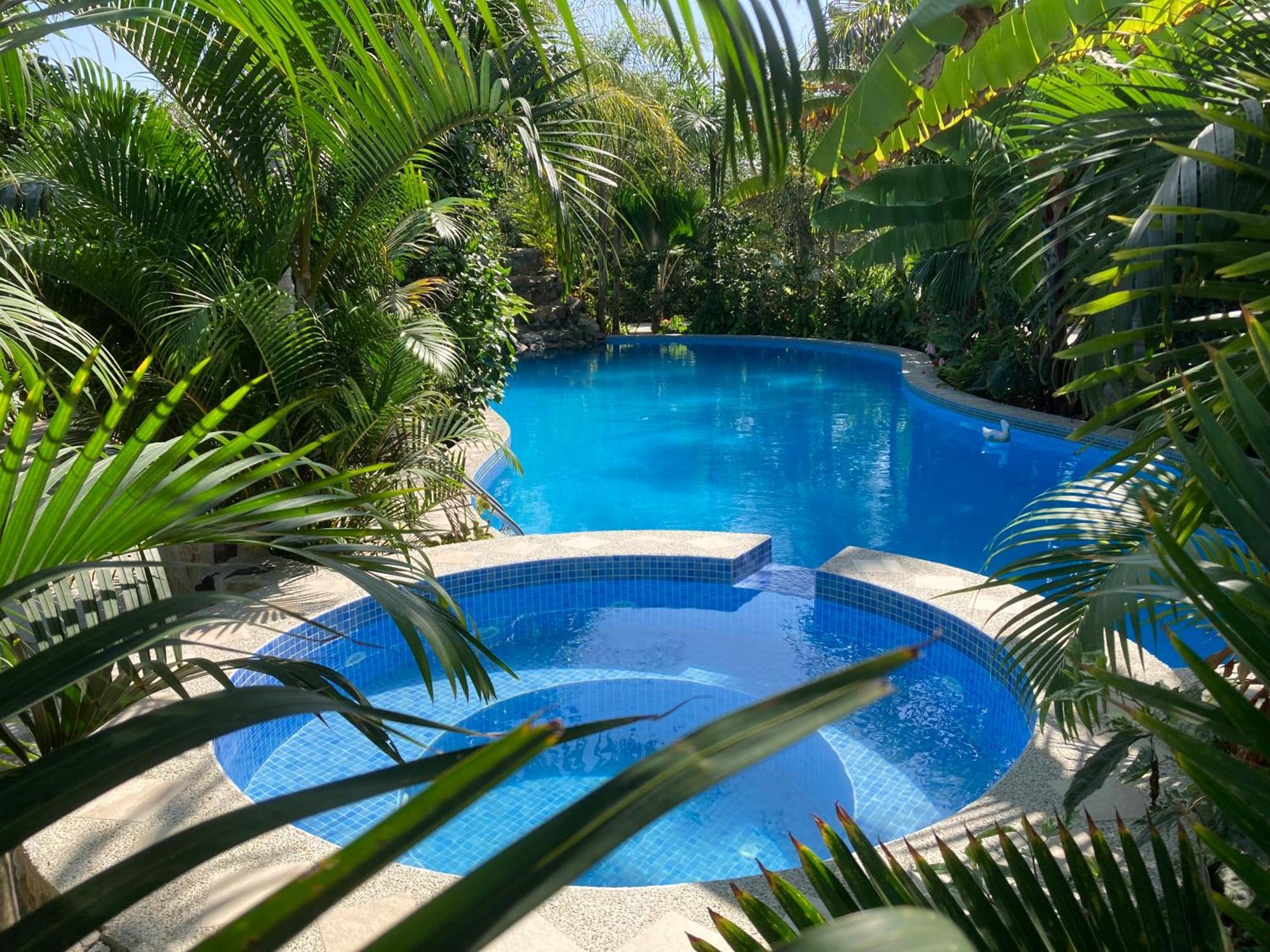 Hotel La Costa International Puerto López Extérieur photo