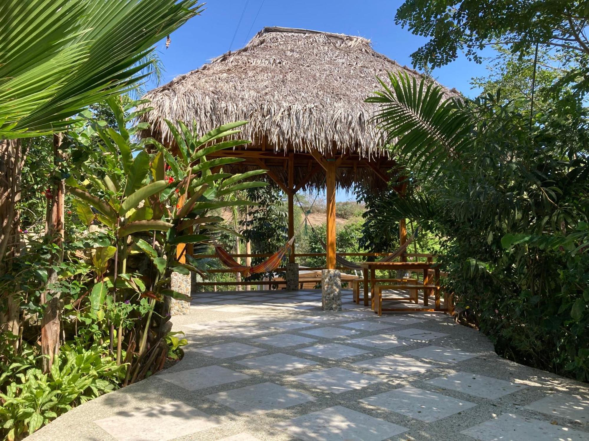 Hotel La Costa International Puerto López Extérieur photo