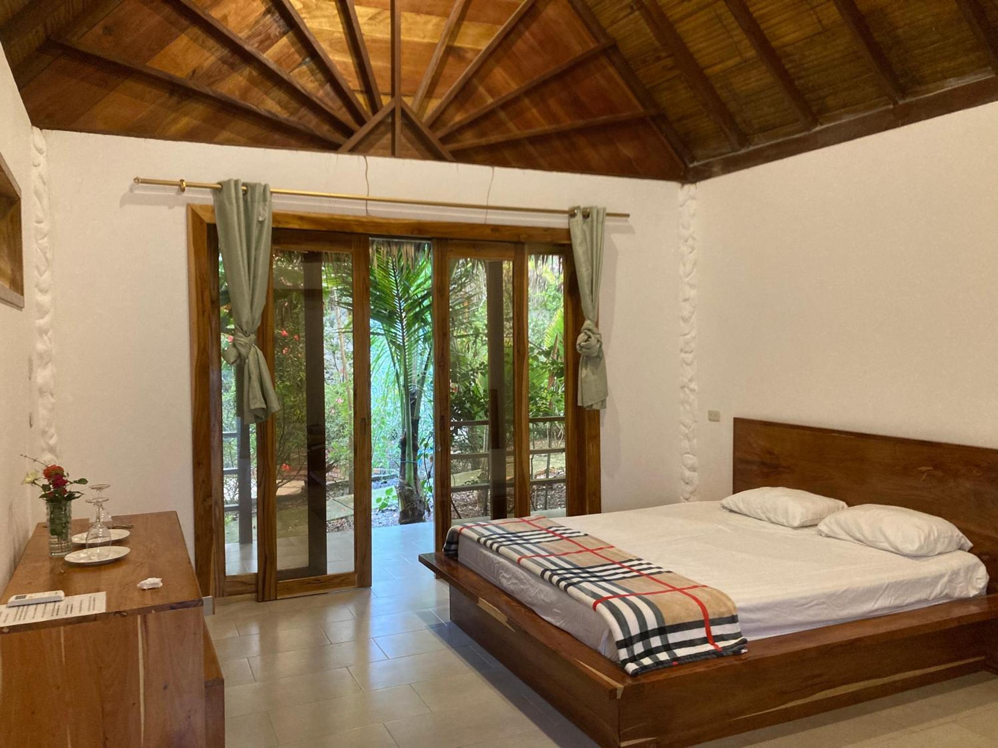 Hotel La Costa International Puerto López Extérieur photo